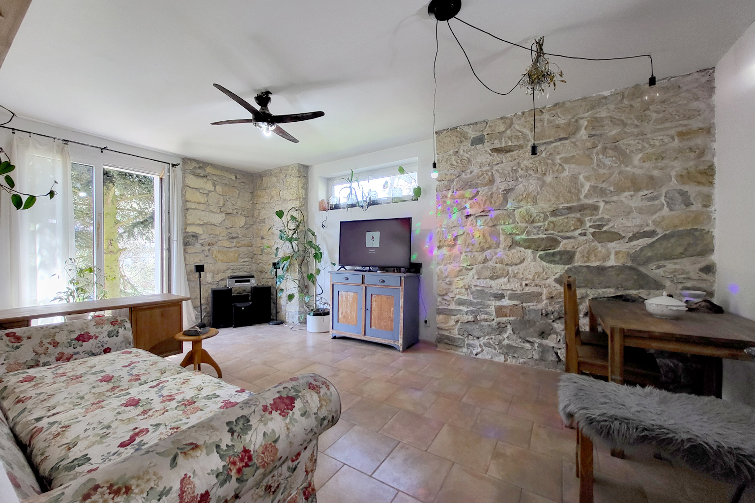 Prodej rodinného domu, UP 100m², CP 175m², pozemek 760m², obec Starý Svojan