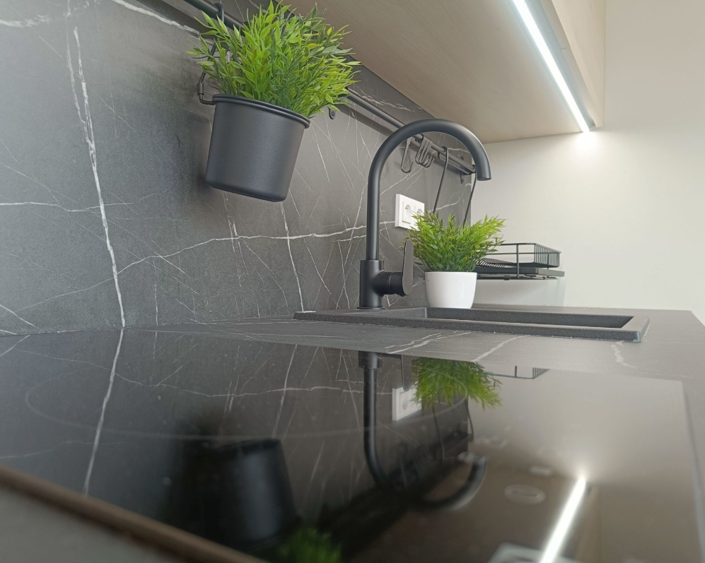 Pronájem bytu 1+kk, UP 13 m², ul. Zvěřinova , Brno - Černovice